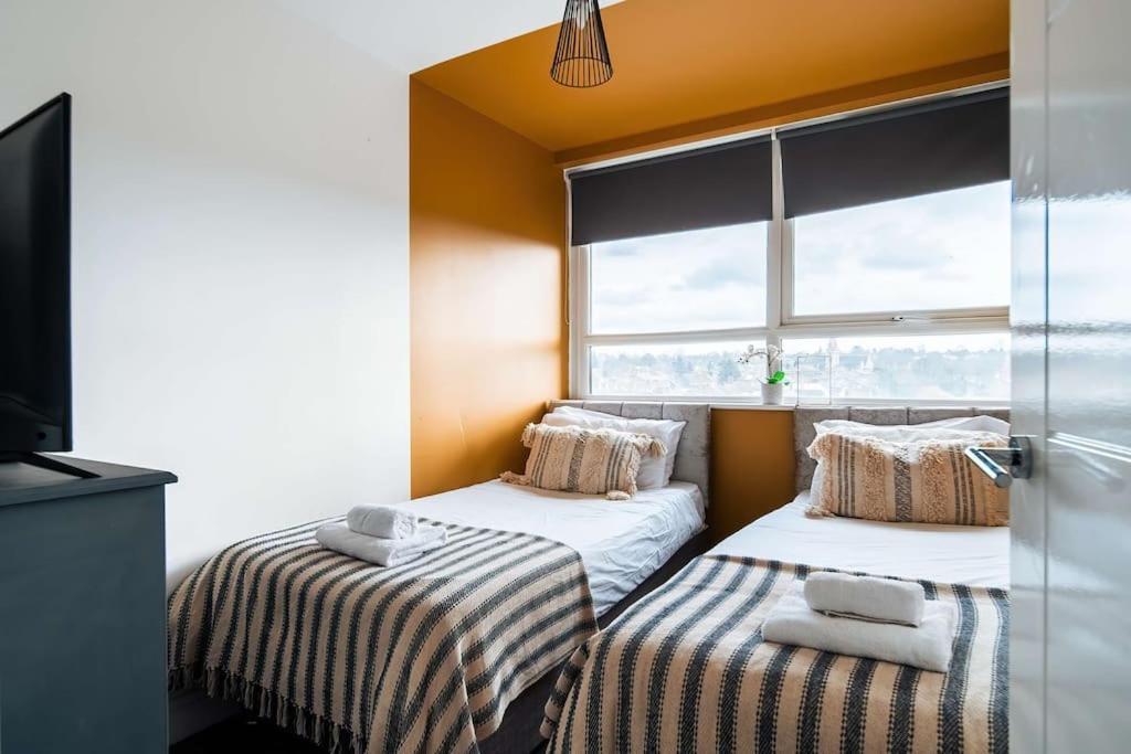 Central Maidstone Contractor Flat Bagian luar foto