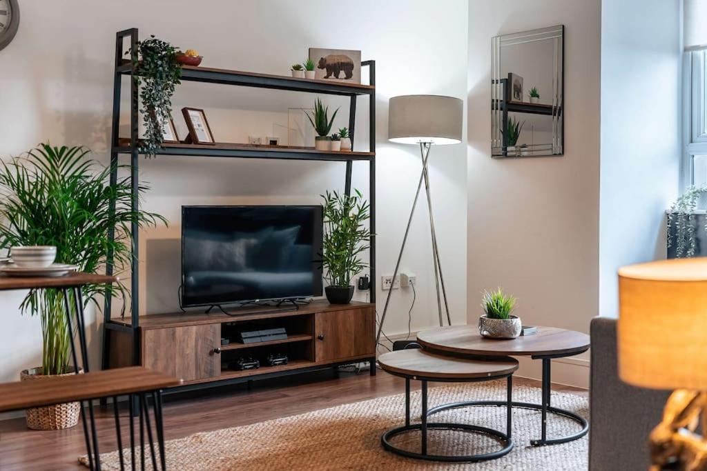 Central Maidstone Contractor Flat Bagian luar foto
